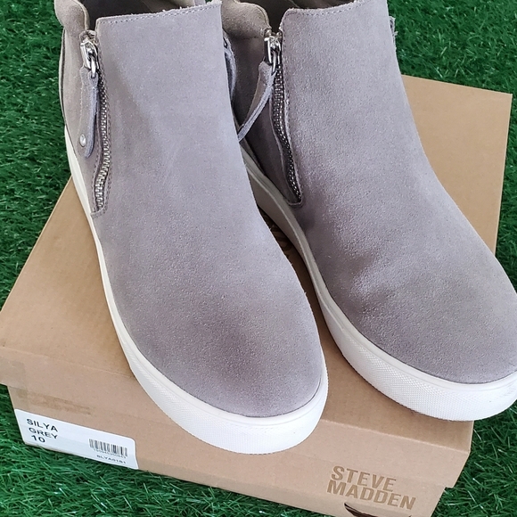 Steve Madden Silya Grey Suede High-Top Dual Zipper Wedge Sneakers Size 10 - Picture 4 of 6
